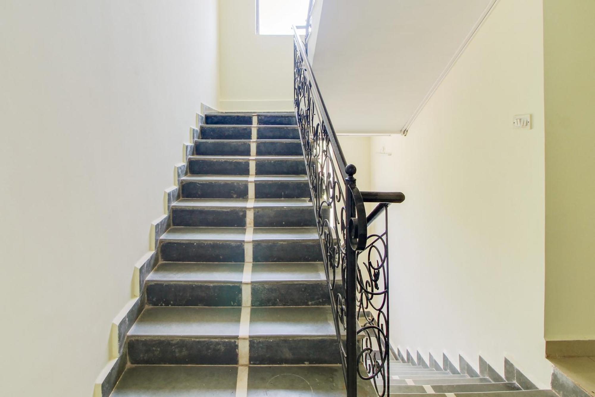 Declassio By Goa'S Pearl Near Aguada Fort Hotel Nerul  Bagian luar foto