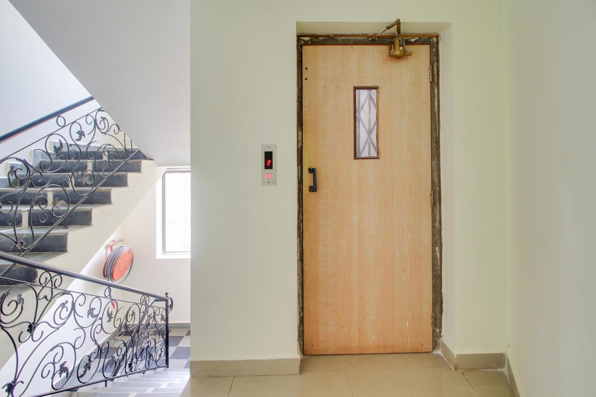 Declassio By Goa'S Pearl Near Aguada Fort Hotel Nerul  Bagian luar foto