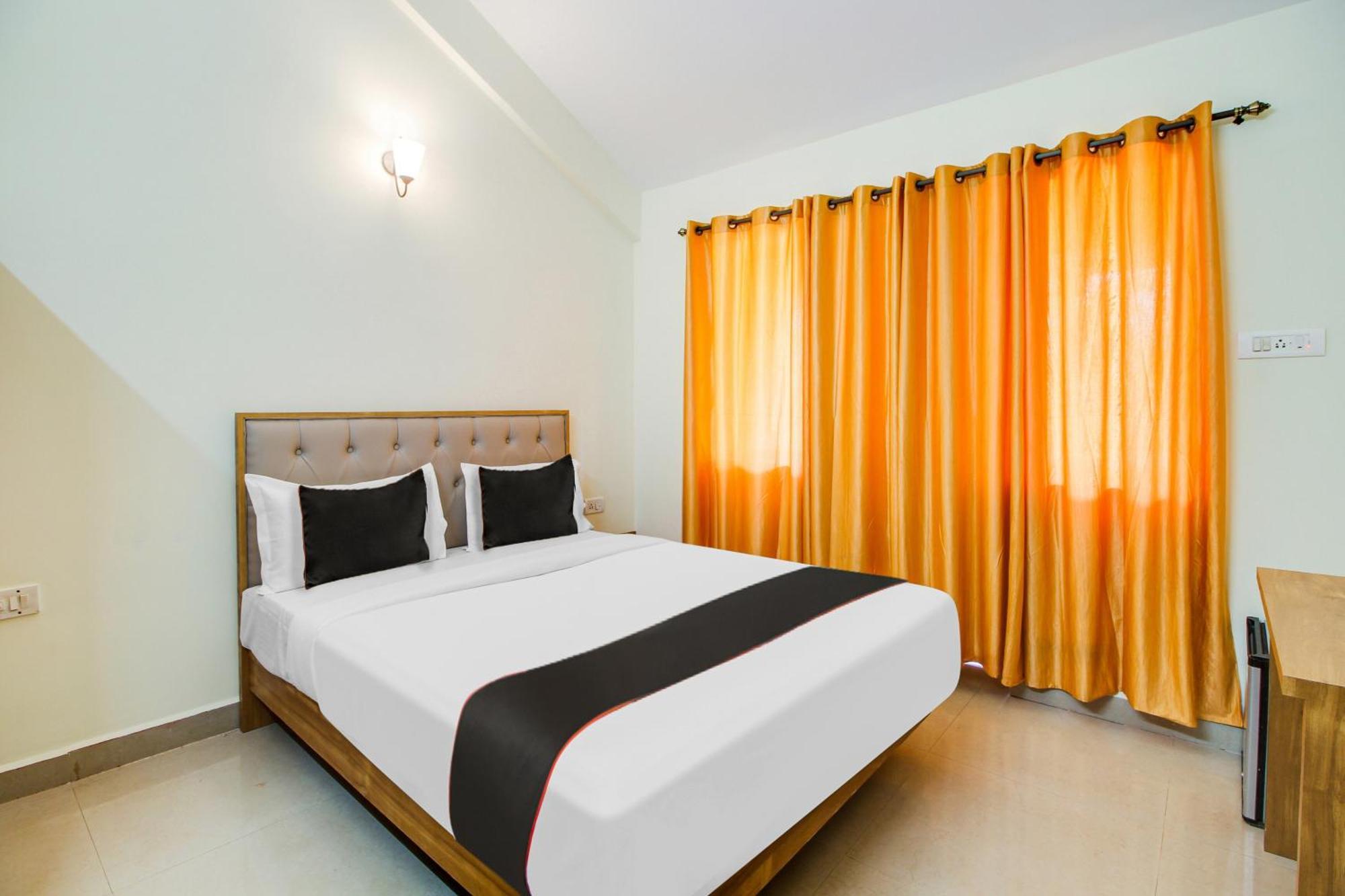 Declassio By Goa'S Pearl Near Aguada Fort Hotel Nerul  Bagian luar foto